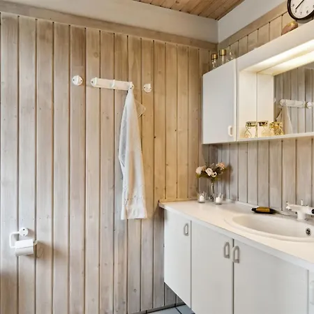 Konsta - 50m From The Sea By Interhome * אבלטופט