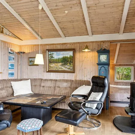 בית נופש Konsta - 50m From The Sea By Interhome *